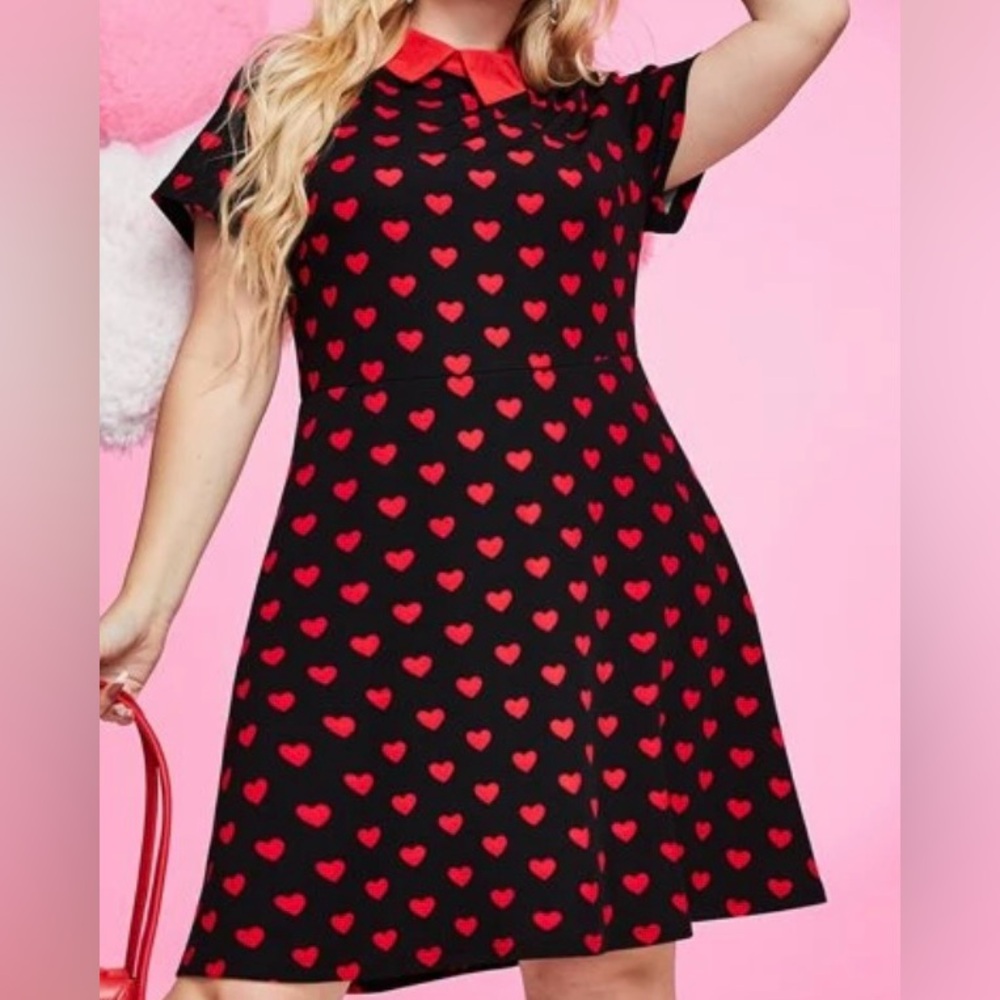 NEW 3 XL SHEIN Qutie Plus Allover Heart Print Contrast Collar Dress